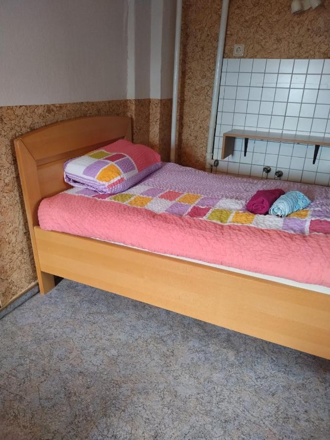 布兰肯堡 " Art Ddr" Eig Bad Dir Im Zim, 3 Og, Treppensteigen Kein Fruehhstueck Keine Kueche Nur Uebernachtung Parkpl, Wifi, Blankenb酒店 外观 照片